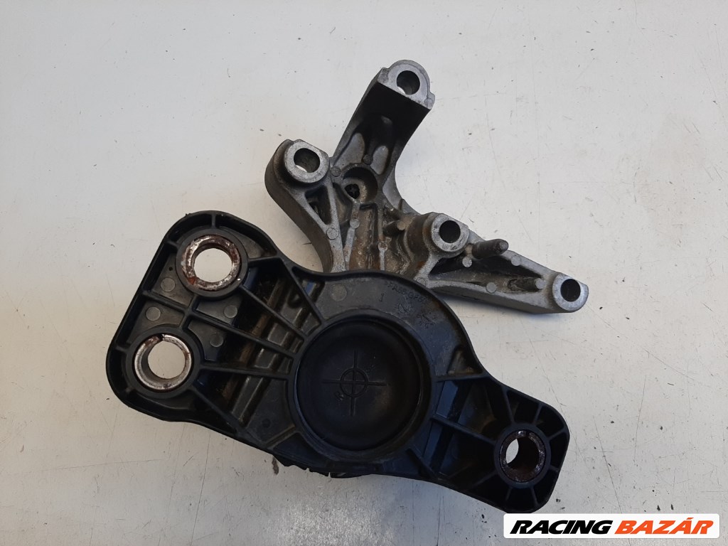 Renault Captur jobb elsõ motortartó gumibak 112845638R 2. kép