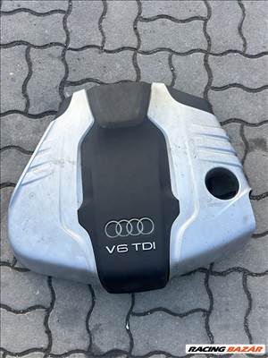 Audi A8 (D4 - 4H) motor burkolat 