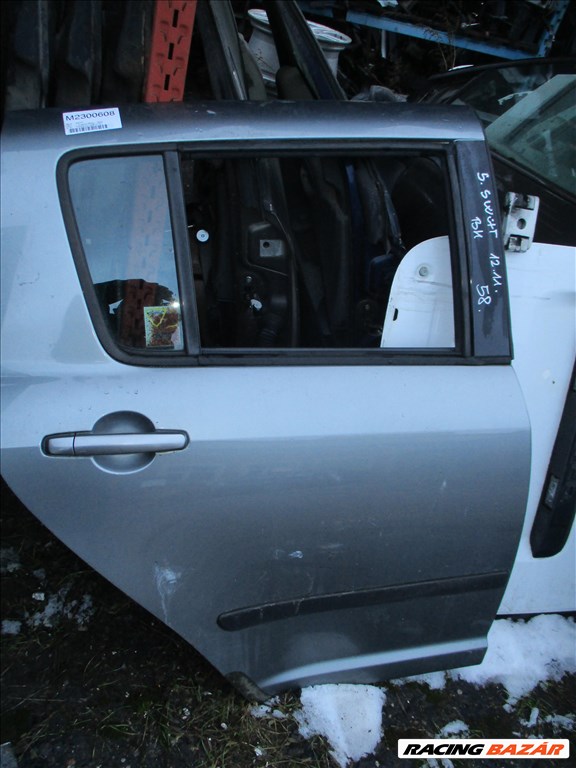 Suzuki Swift V hátsó ajtó  2. kép