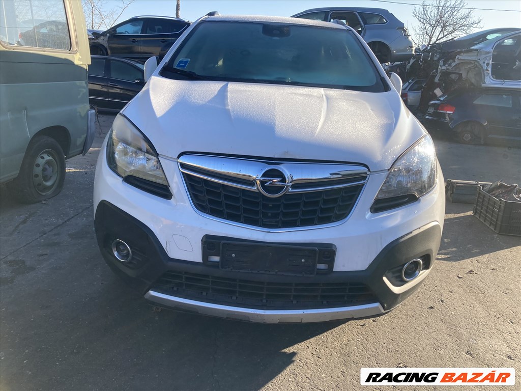 Opel Mokka bontott alkatrészei 5. kép