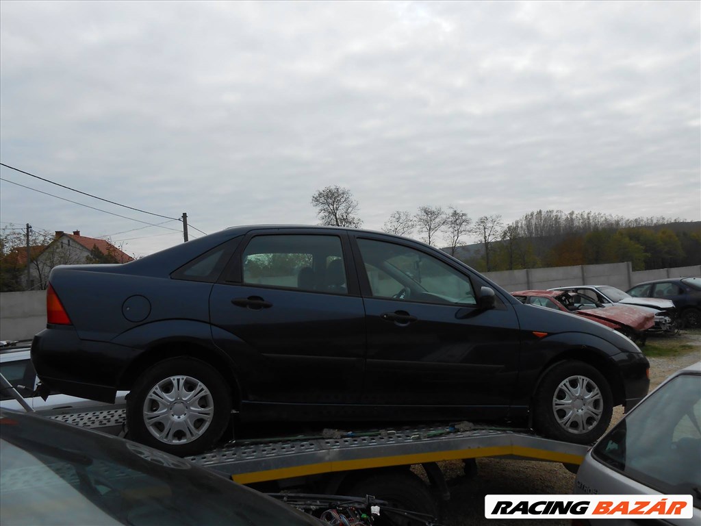 Ford FOCUS lépcsőshátú (DFW) 1.4 16V elakadásjelző kapcsoló 1. kép