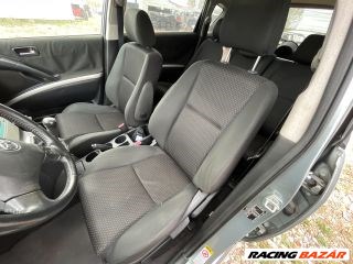 TOYOTA COROLLA Verso (ZER, ZZE, R1) Bal első Ülés 1. kép