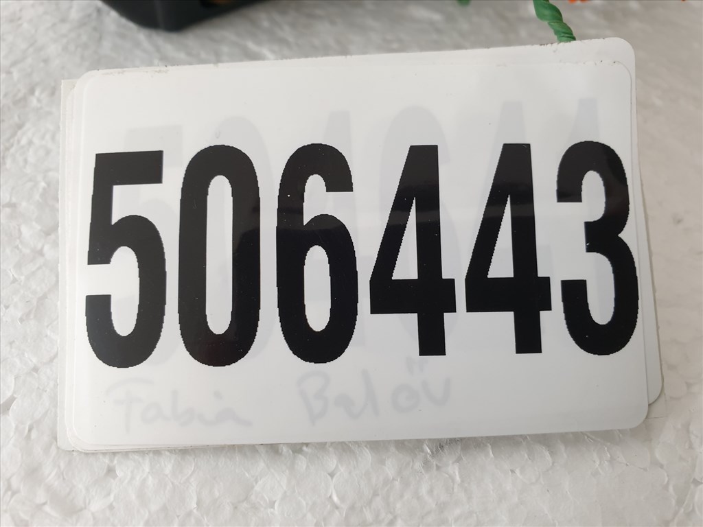 506443 Toyota Aygo, 2016, H Köd, Kormánykapcsoló, Légzsákszalag 17. kép