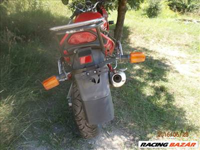 SUZUKI BANDIT 600-AS,NÉMET MKP.-RÓL :KRAUZER HÁTSÓ-OLDAL CSOMAGTARTÓ ELADÓ