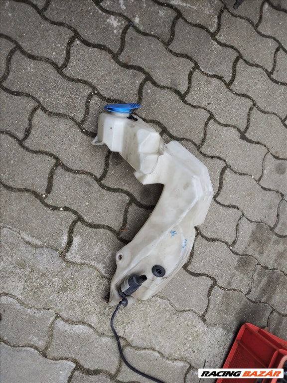 Audi A4 (B6/B7) Ablakmosó tartály  1. kép