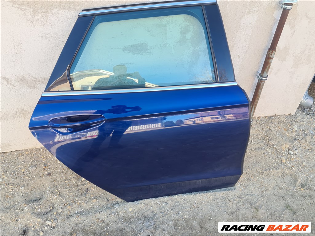 Ford Mondeo Mk5 kombi Jobb hátsó ajtó  4. kép