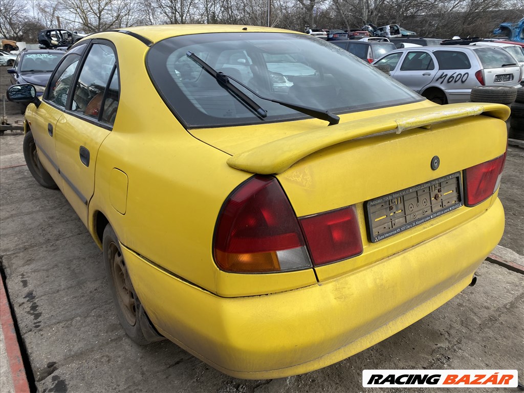 Mitsubishi Carisma bontott alkatrészei 2. kép