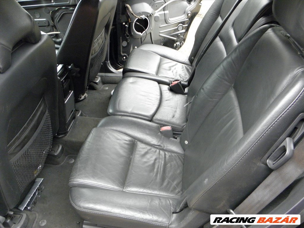Volvo XC90 7 üléses fekete bőr belső tér 6. kép