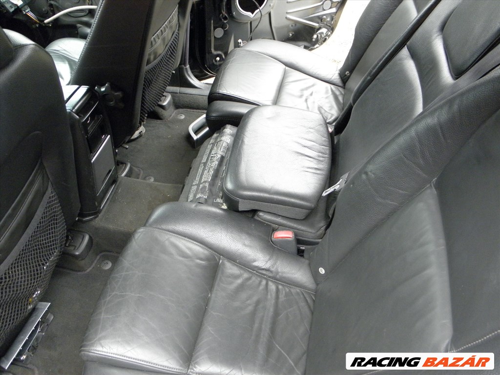 Volvo XC90 7 üléses fekete bőr belső tér 7. kép