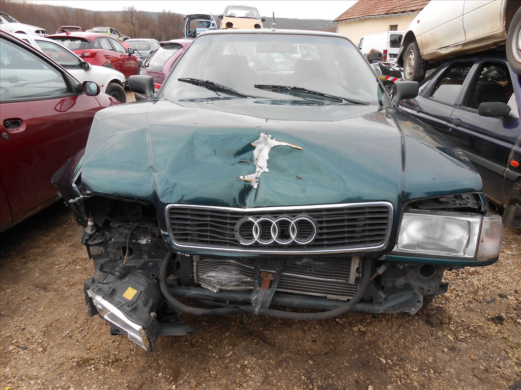 AUDI 80 B4 LÉPCSŐS HÁTÚ (8C2) 1.9 TDI jobb hátsó kerékjárati dobbetét 5. kép