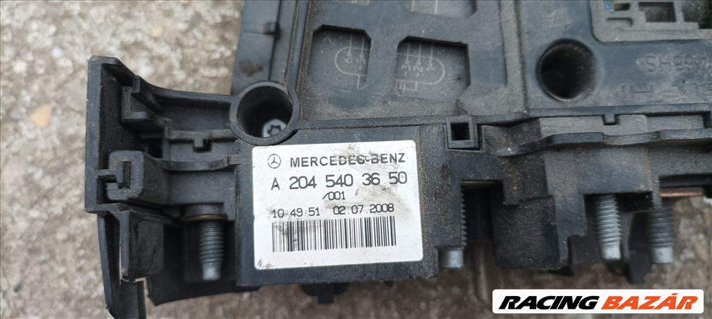 Mercedes C-osztály W204 biztosítéktábla  a2045403650 3. kép