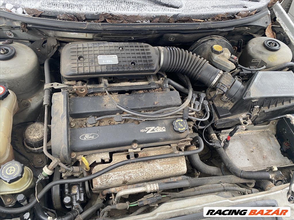 Ford Mondeo Mk2 1.8i bontott alkatrészei 4. kép