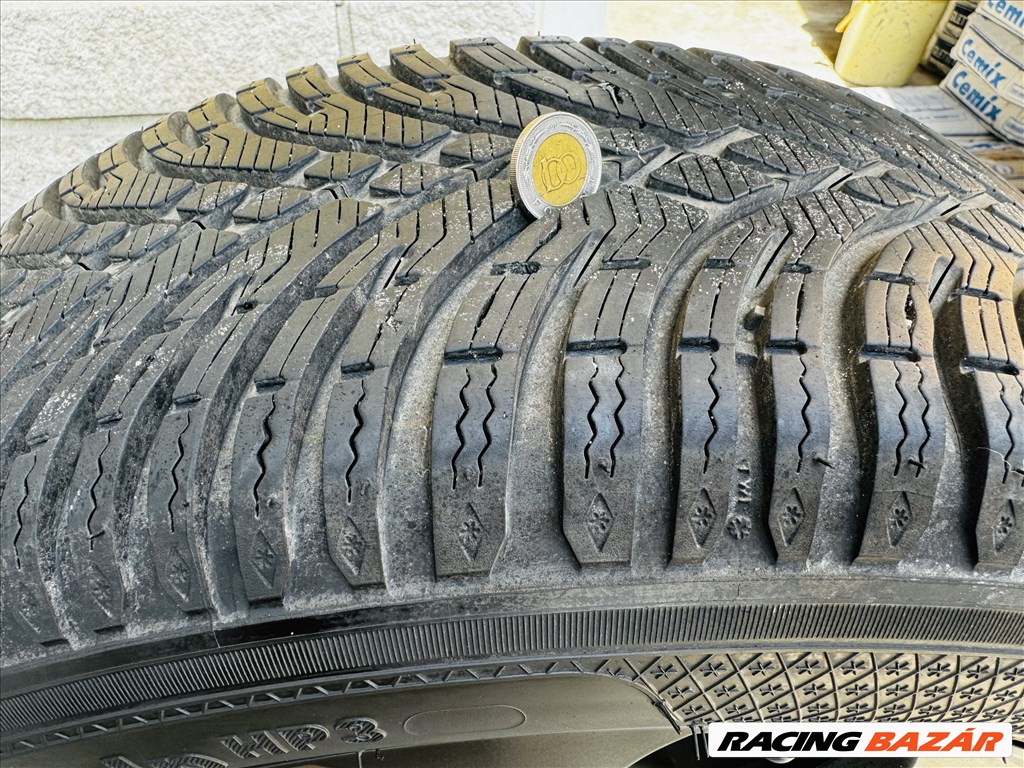 Audi gyári felni jó állapotú téli gumival 2. kép