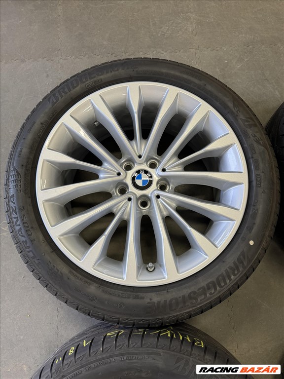  5x112 lyukosztású 18" újszerű (gyári felni) alufelni, rajta 245/45 újszerű Bridgestone nyári gumi  4. kép