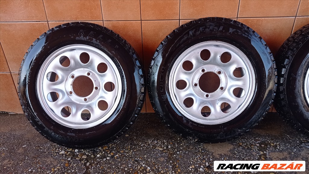  SUZUKI JIMNY 15" LEMEZFELNI 5X139.7 NÈGYÈVSZAKOS 165/80R15 GUMIVAL OLCSÒN!!! 2. kép