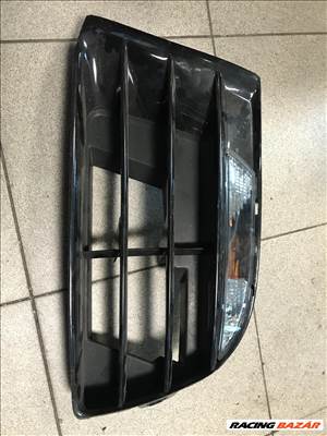 Volkswagen Scirocco III bal lökhárító rács (sérült)