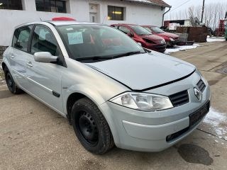 RENAULT MEGANE II (BM0/1, CM0/1) Vízhűtő Radiátor (Klímás) 4. kép