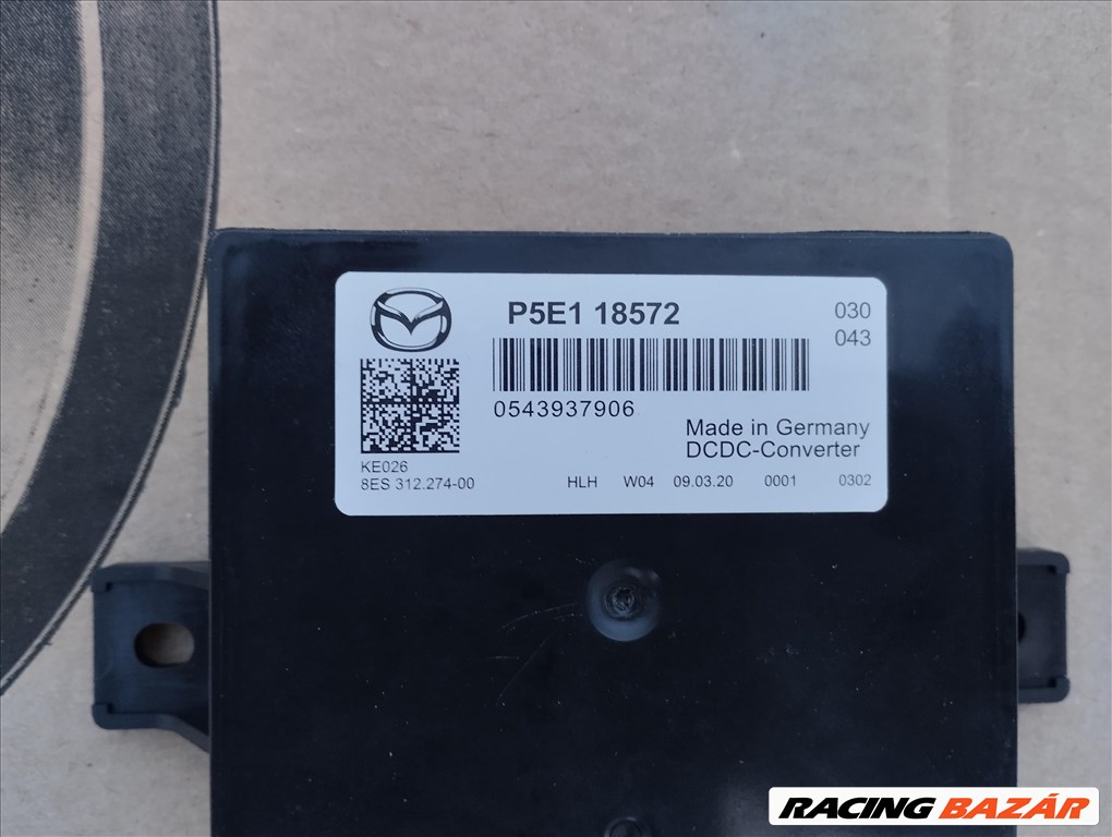 Mazda DCDC-Converter P5E118572 1. kép