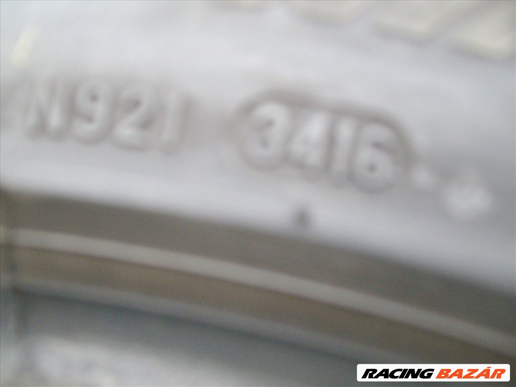  225/45 17" Pirelli Sottozero 3 téli gumi eladó 2db. 5. kép