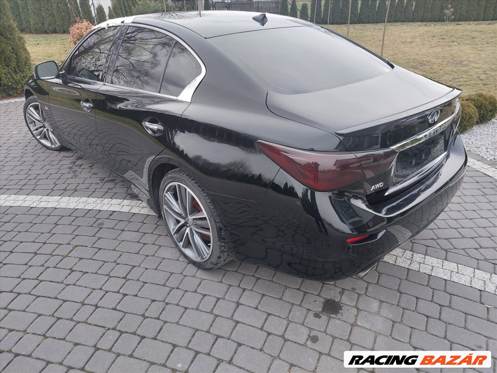 Infiniti Q50 bontott alkatrészei 7. kép