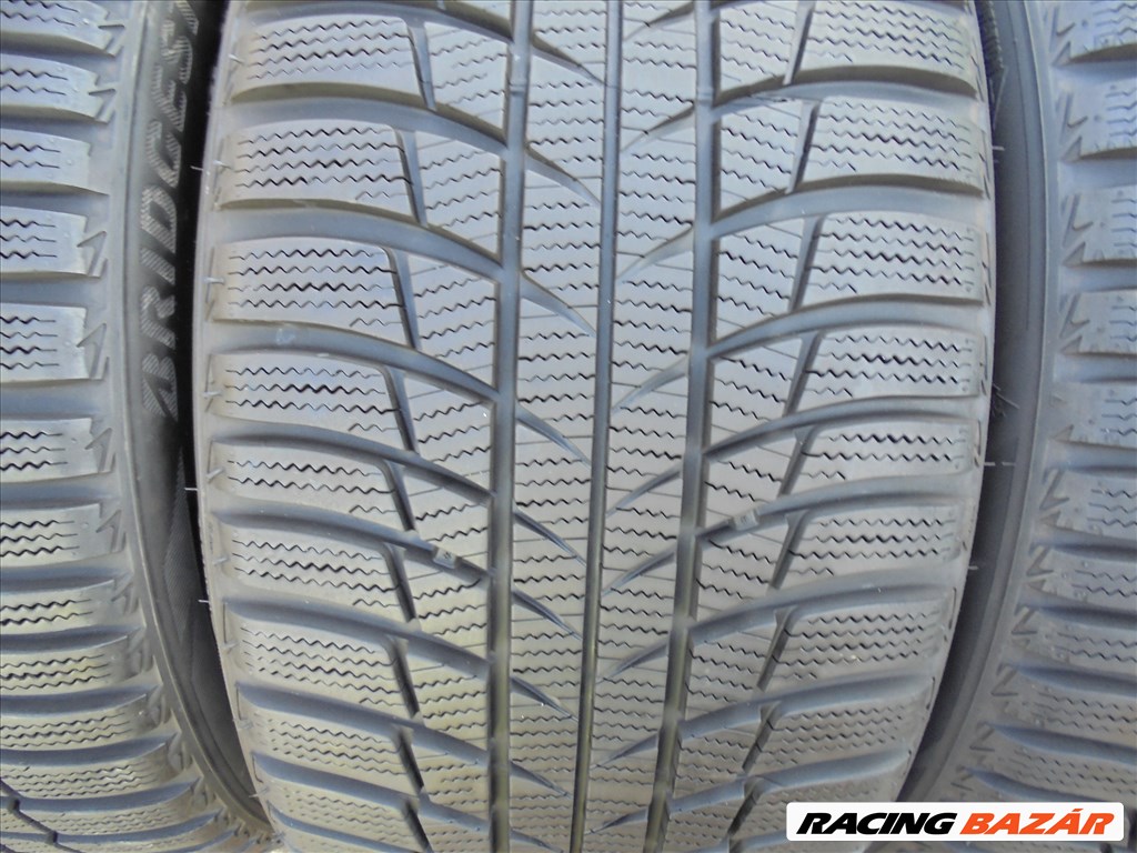 Újszerű 255/40 R18" Bridgestone téli gumi ELADÓ 2. kép
