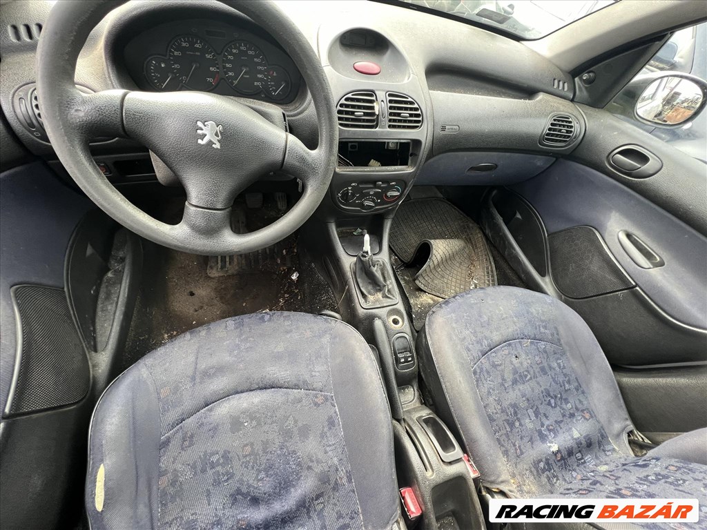 Peugeot 206 1.1 -HFY- bontott alkatrészei 4. kép