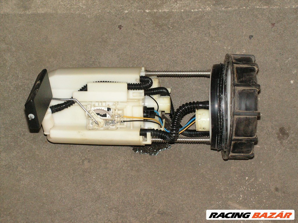 Honda Civic VIII 1.8i-VTEC AC pumpa/ Üzemanyag pumpa 3. kép