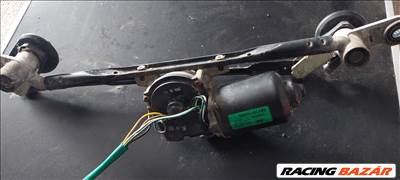 Hyundai i20 Ablaktörlő motor szerkezettel 981101j000