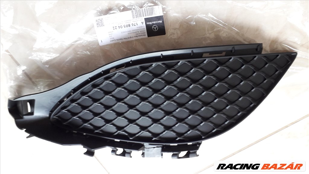 Mercedes A W176 lökhárító rács a1768850422 1. kép