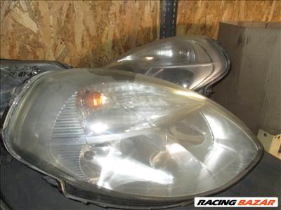Lancia Ypsilon II első lámpa fényszóró