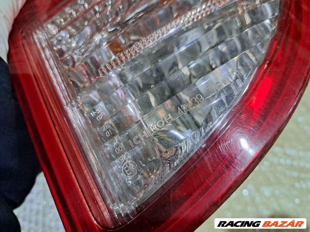Toyota RAV4 (XA30) 2.0 VVT-I Jobb Hátsó Lámpa 9. kép