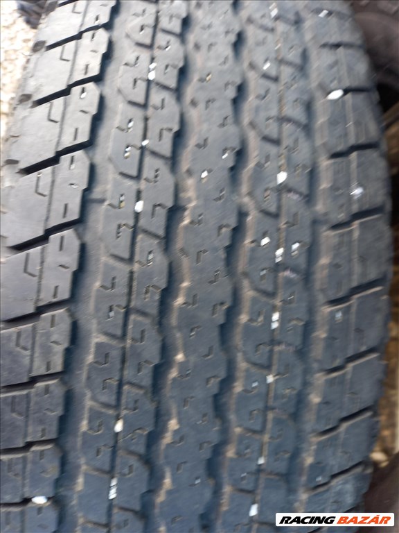  255/70R18" újszerű Bridgestone négyévszakos gumi kont 3. kép