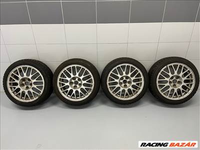  5x114.3 lyukosztású 17" használt alufelni, rajta 205/50 újszerű Pirelli téli gumi gumi 