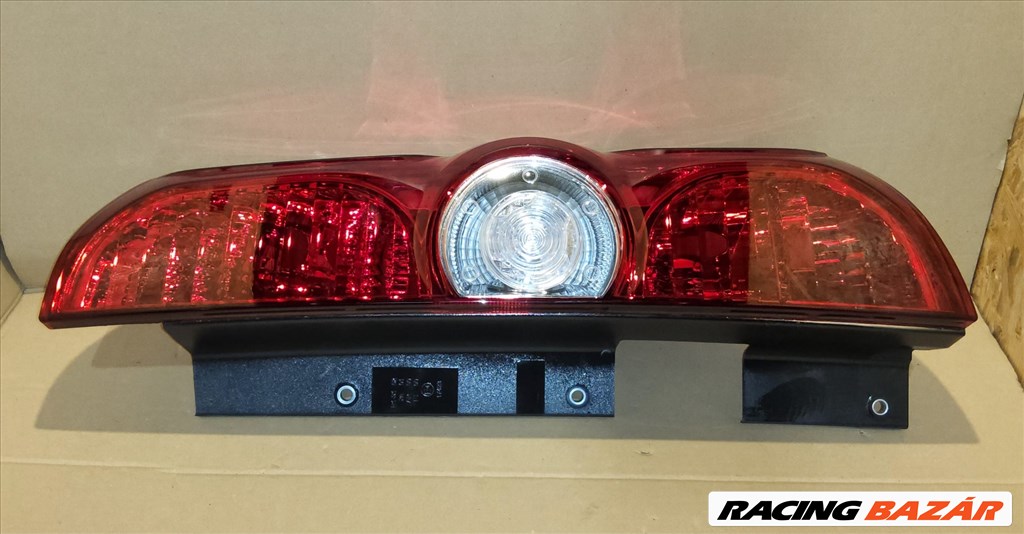 Fiat Doblo 2009-2015 utángyártott új jobb hátsó lámpa kettényíló raktérajtós kivitelhez  51810673 1. kép
