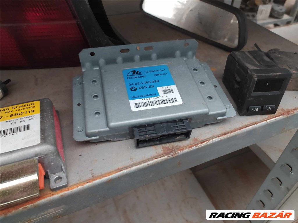 BMW E36 Compact Grundmodul 61358369483 E36 ECU Grund modul 5. kép