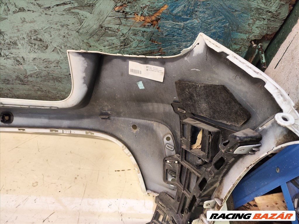 Mercedes GLA-osztály X156 hátsó lökhárító AMG line enyhén sérült a1568852425 14. kép