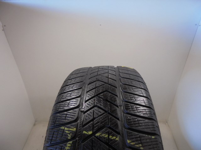 Pirelli Scorpion Winter 235/55 R18  1. kép