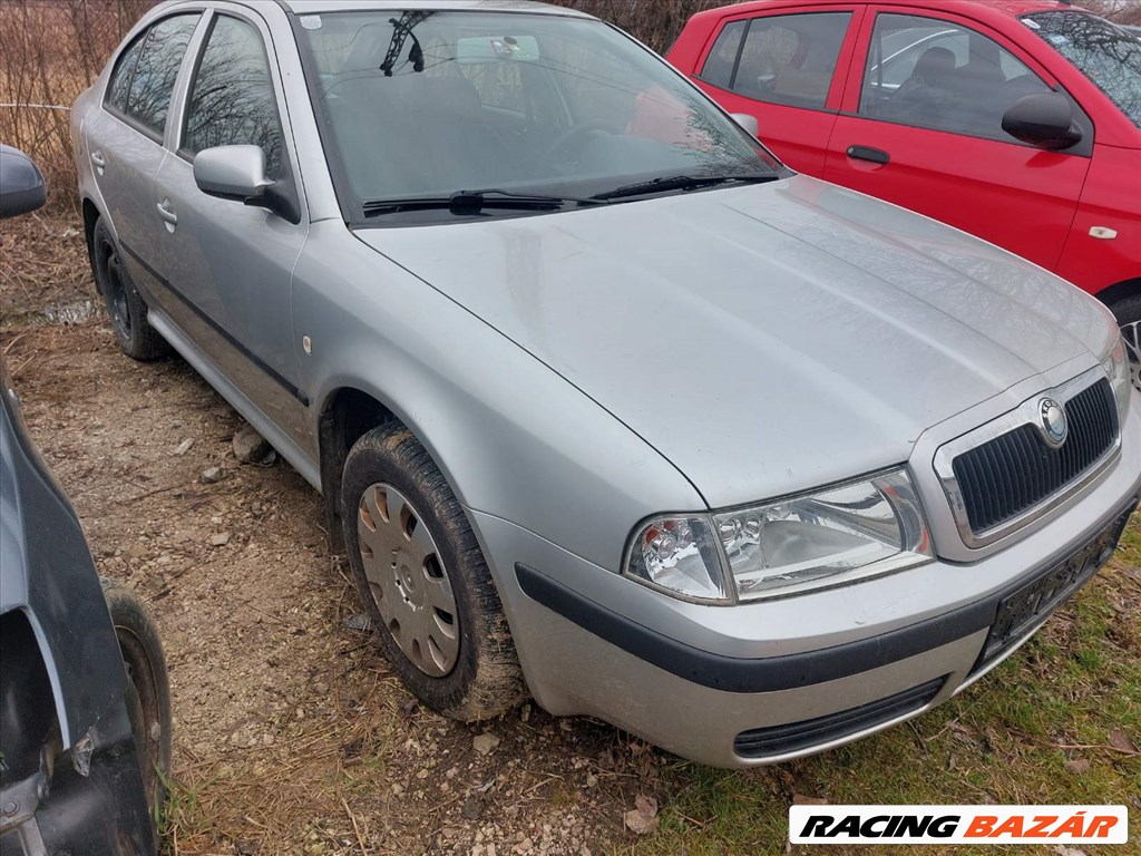 Skoda Octavia I bontott alkatrészei 1. kép