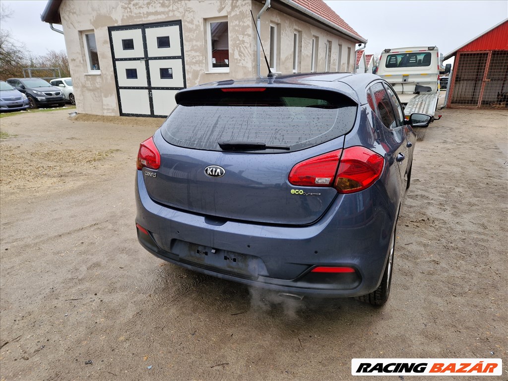 Kia Ceed II (JD) 1.6 GDI G4FD bontott alkatrészek, bontás ,bontott jármű 4. kép