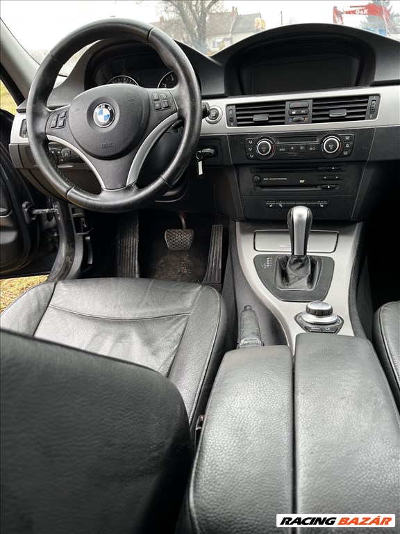 BMW 318 (E90, E91, E92, E93) bontott alkatrészei 7. kép