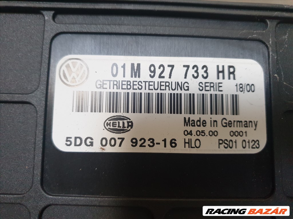 Volkswagen Golf IV automata váltó vezérlő 01M 927 733 HR 2. kép