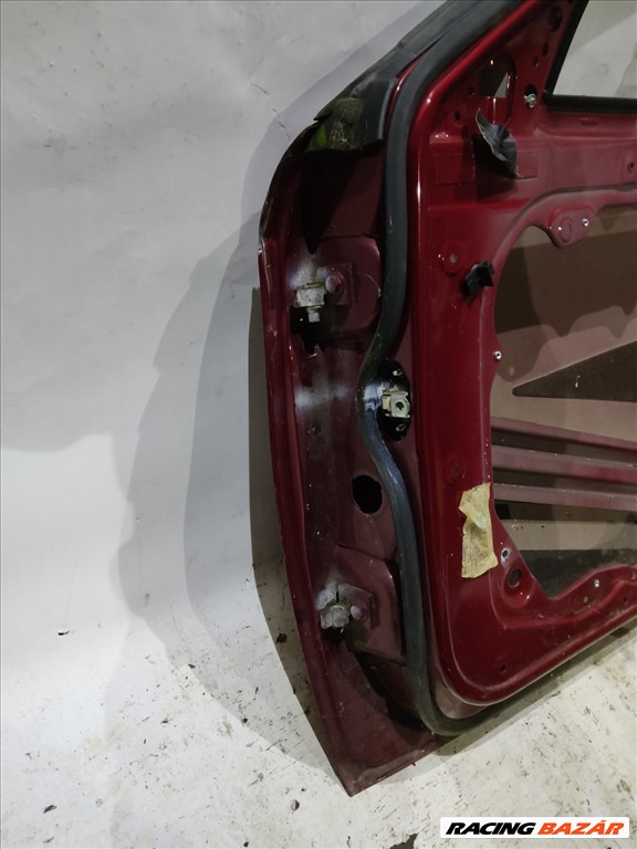 166763 Alfa Romeo Giulietta 2010-2020 bordó színű jobb első ajtó, a képen látható sérüléssel 5. kép