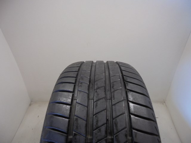 Bridgestone T005 225/45 R17  1. kép