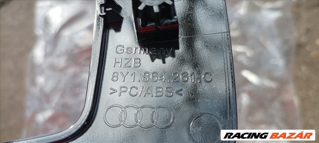 Audi A3 (8Y) váltó kar keret eladó.  8y1862261c 3. kép
