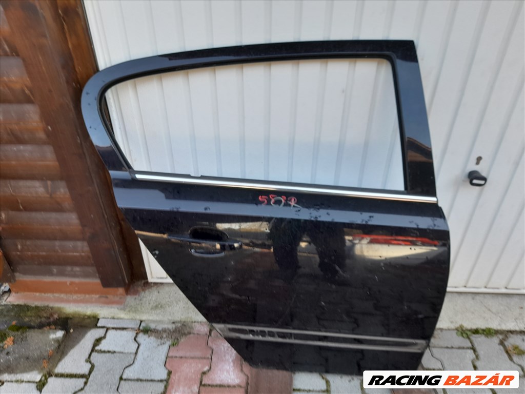 Opel Astra H Jobb hátsó ajtó fekete 4. kép