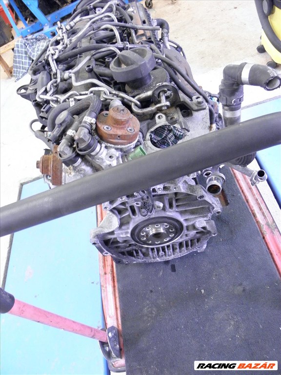 Volvo D5204T3 motor 5. kép