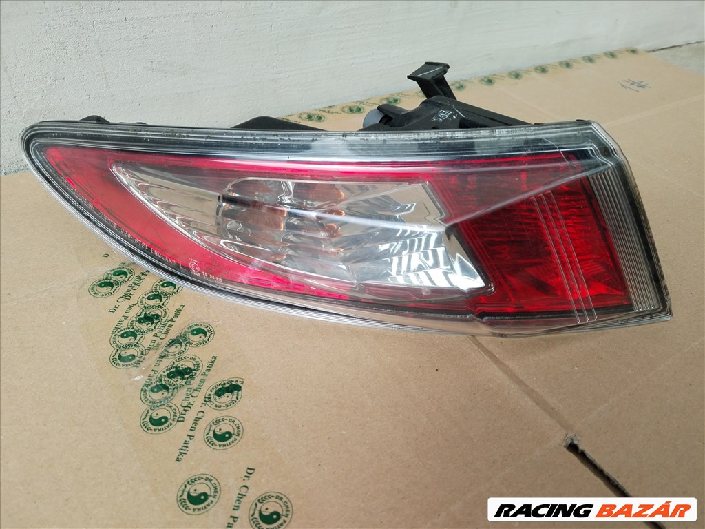 Honda Civic 8 gen UFO hátsó fehér index lámpa pár  22016721 3. kép