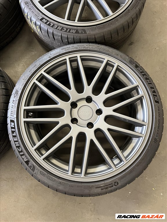  5x114.3 lyukosztású 19" újszerű alufelni, rajta 235/35 használt Michelin nyári gumi  4. kép