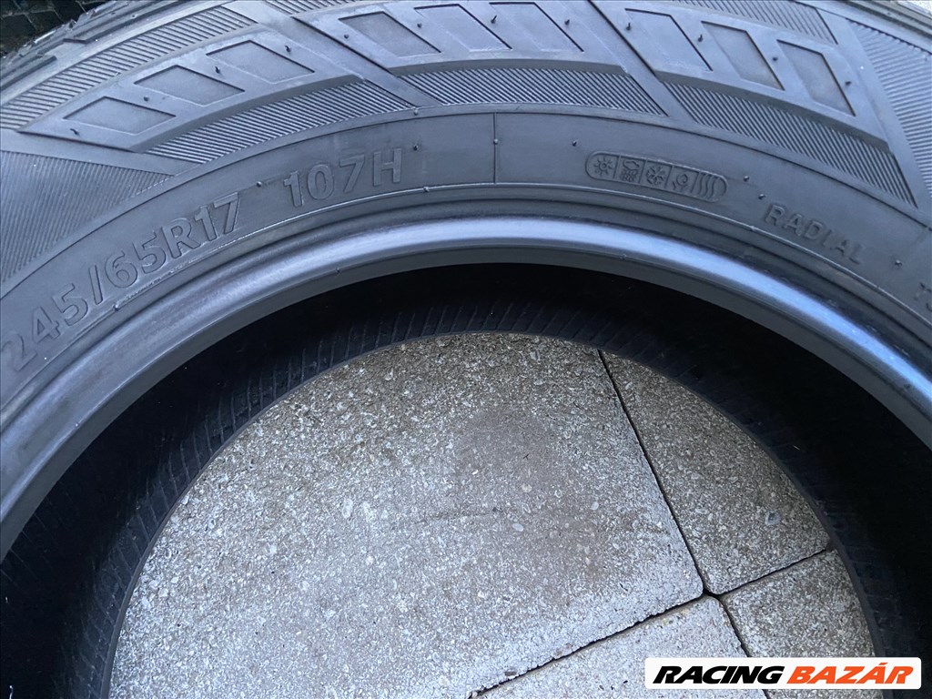  245/6517" használt Hankook négyévszakos gumi gumi 3. kép