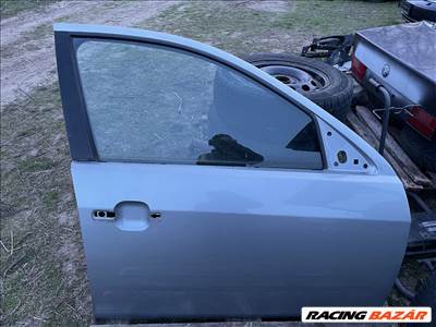 Ford Mondeo MK3 jobb első ajtó ezüst